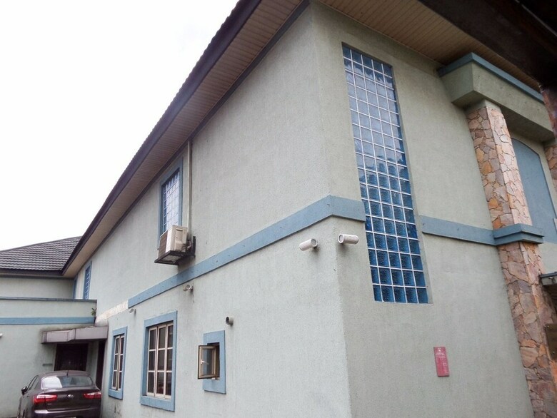 Hotel Precinct Comfort Services, Surulere