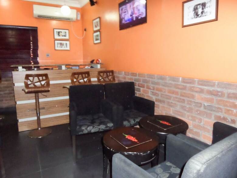 Hotel Precinct Comfort Services, Surulere