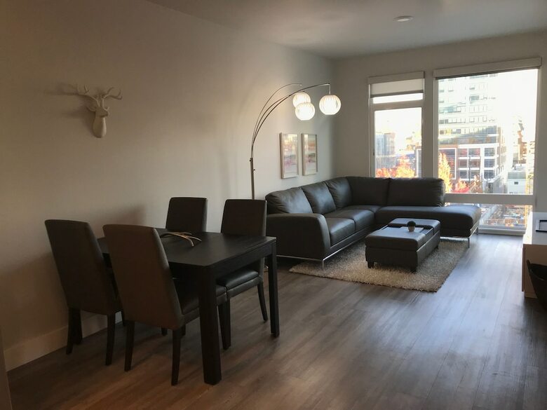 Domicile Suites At Mark On 8th