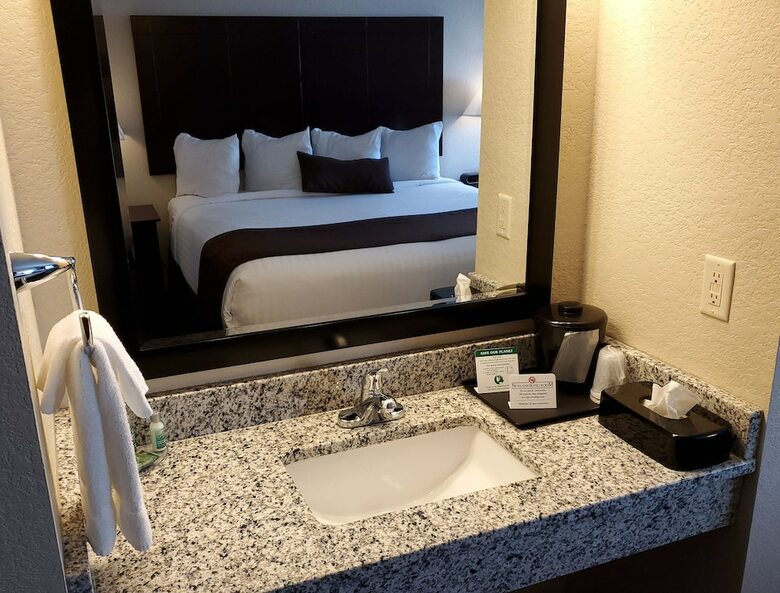 Hotel Cobblestone Inn & Suites - Maryville