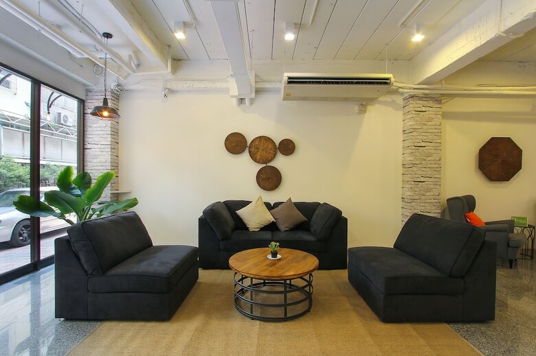 Hotel D Varee Xpress Pula Silom