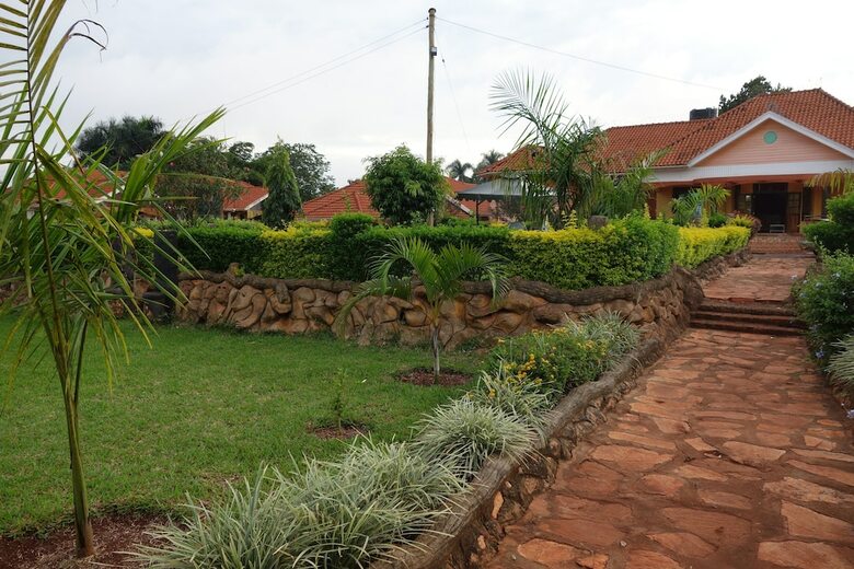 Impala Suites Hotel