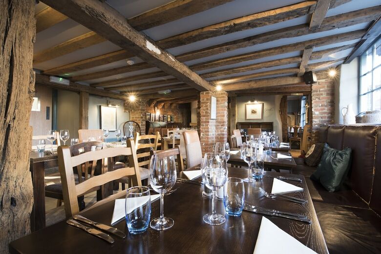 Posada The Ostrich Inn