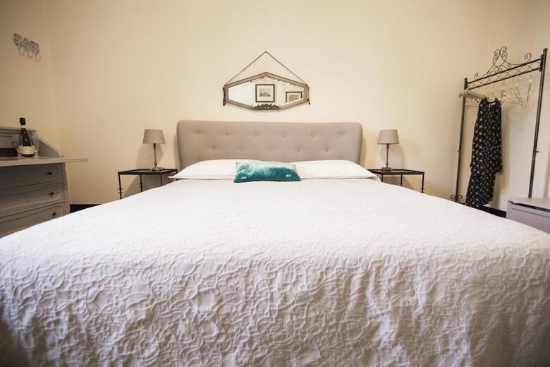 Le Flaneur Bed And Breakfast