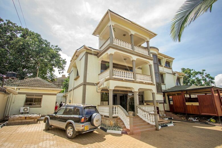 Alfa Hotel Munyonyo
