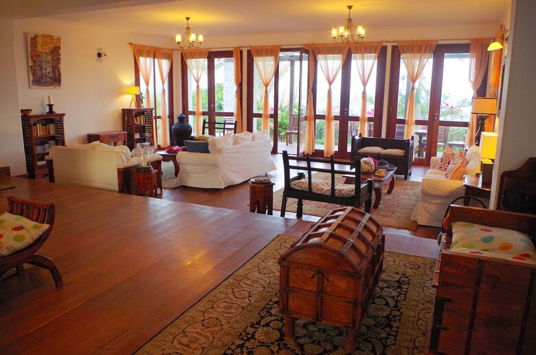 Bed & Breakfast Karabai Villa