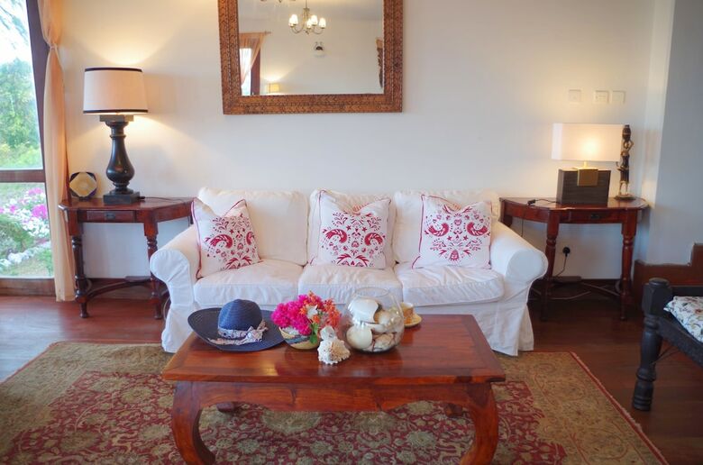 Bed & Breakfast Karabai Villa