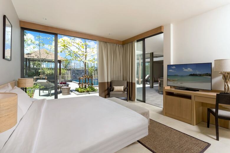 Casabay Luxury Pool Villa