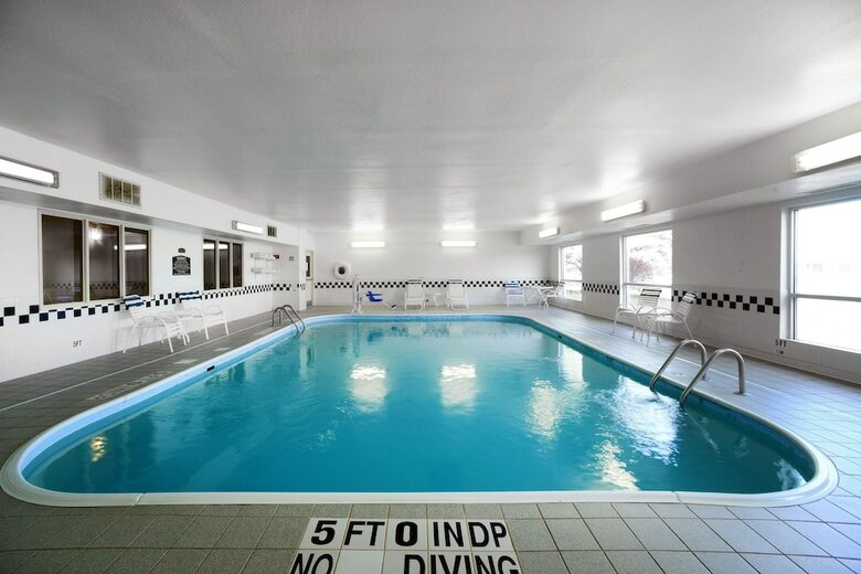 Hotel Quality Inn & Suites