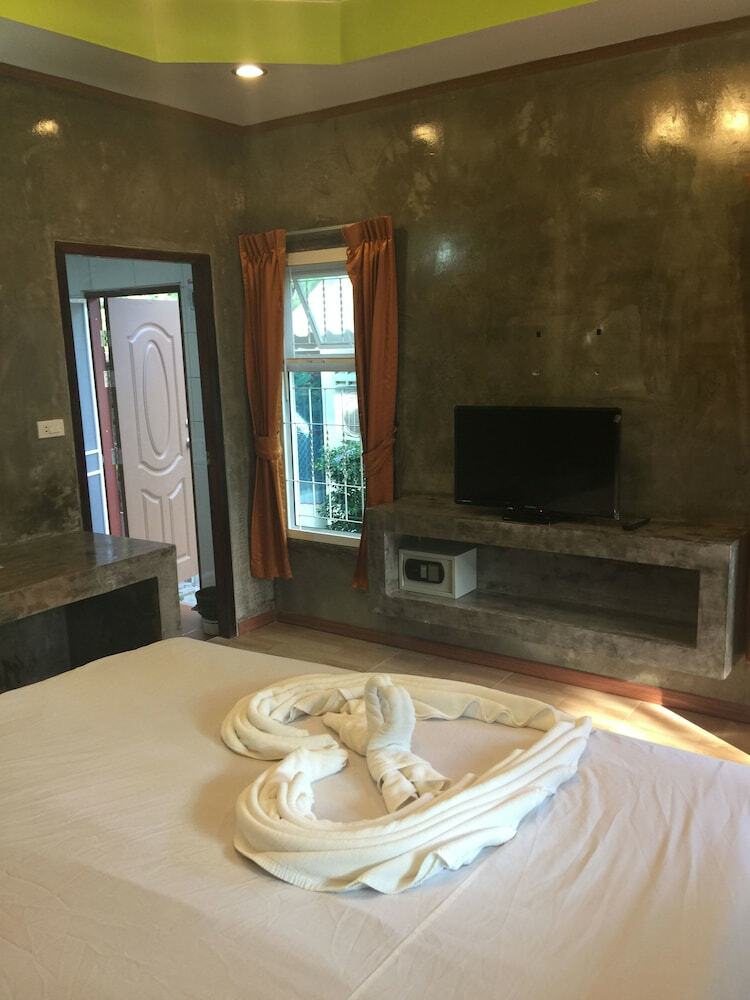 Hotel The White Elephant Resort