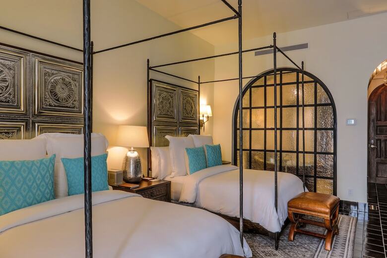 Azul Talavera Hotel