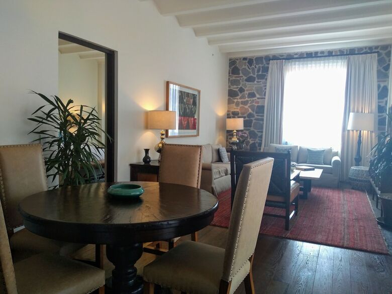 Azul Talavera Hotel