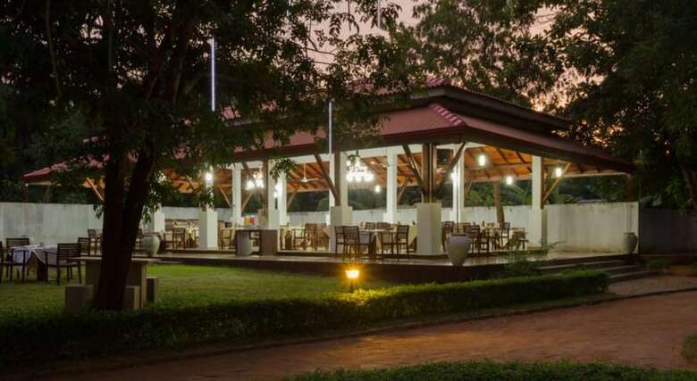 Chenra Hotel