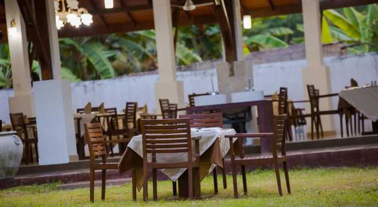 Chenra Hotel