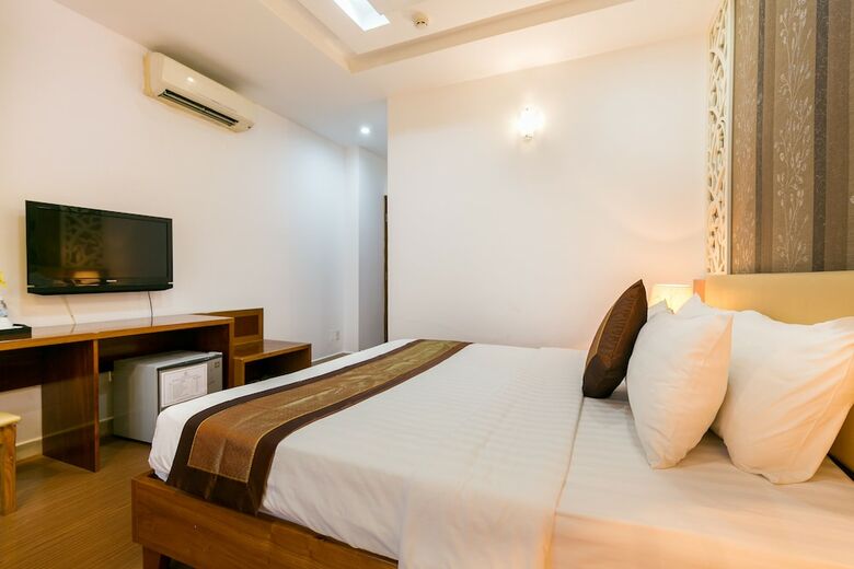 Symphony Hotel