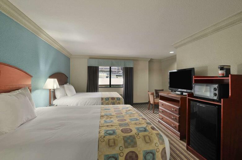 Hotel Ramada By Wyndham Houston Intercontinental Airport South