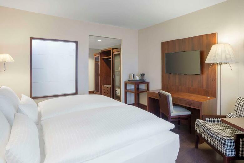 Hotel Moxy Vienna Airport