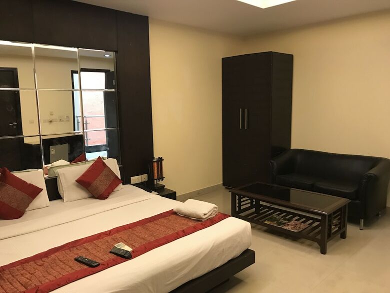 Hotel Nand Kartar Orchid Suites