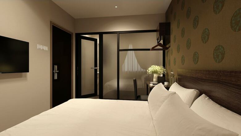 The Square Hotel