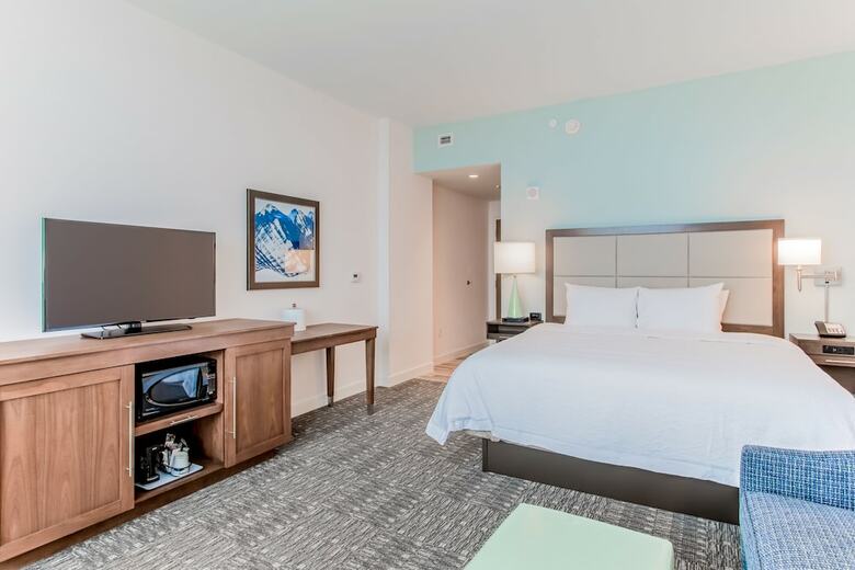 Hotel Hampton Inn & Suites Panama City Beach-beachfront