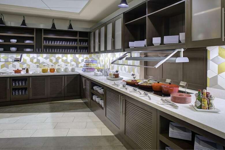 Hotel Hyatt Place Dallas / The Colony