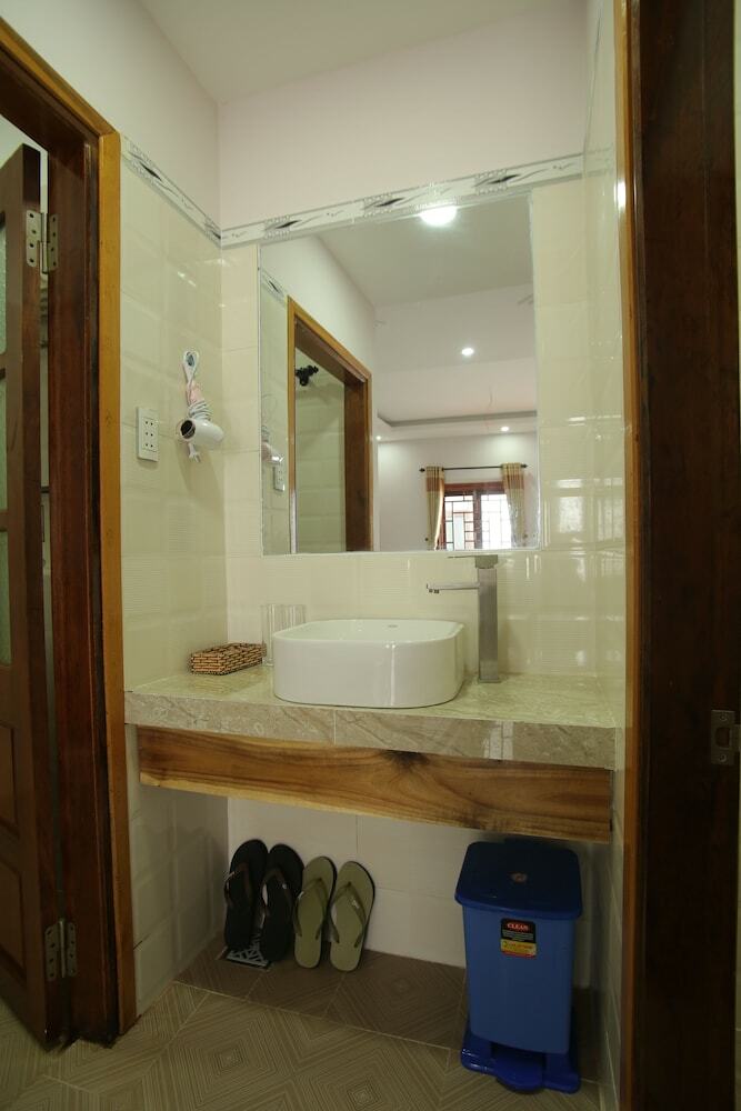 Hotel Seaweed Homestay Hoi An