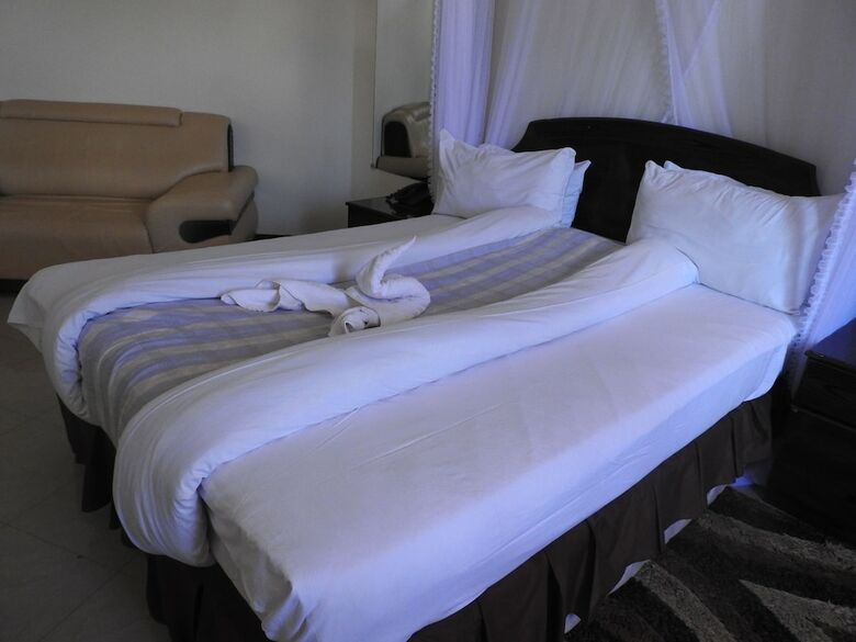 Lenny Hotel