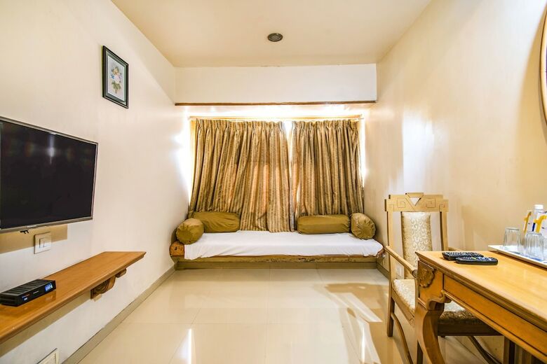 Fabhotel Rajwada Baner
