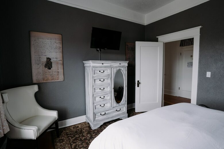 Hood River Hotel