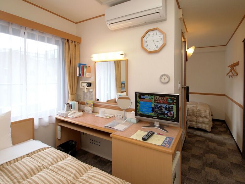 Hotel Toyoko Inn Chiba Ekimae