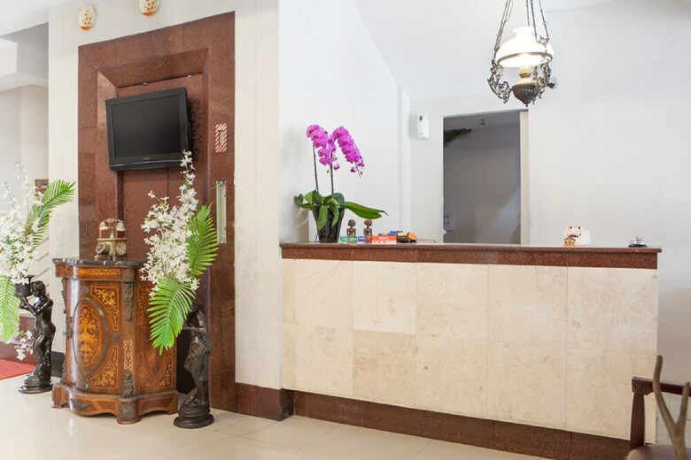 Hotel Reddoorz Near Trans Studio Mall 3