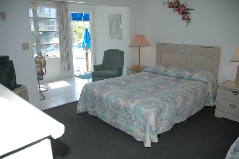 Motel Dolphin Inn Resort