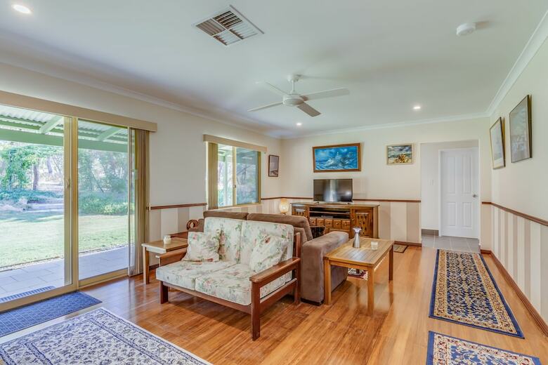 Devonleigh Bed & Breakfast