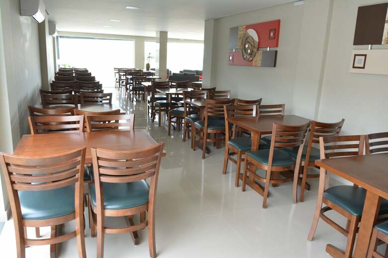 Wr Hotel