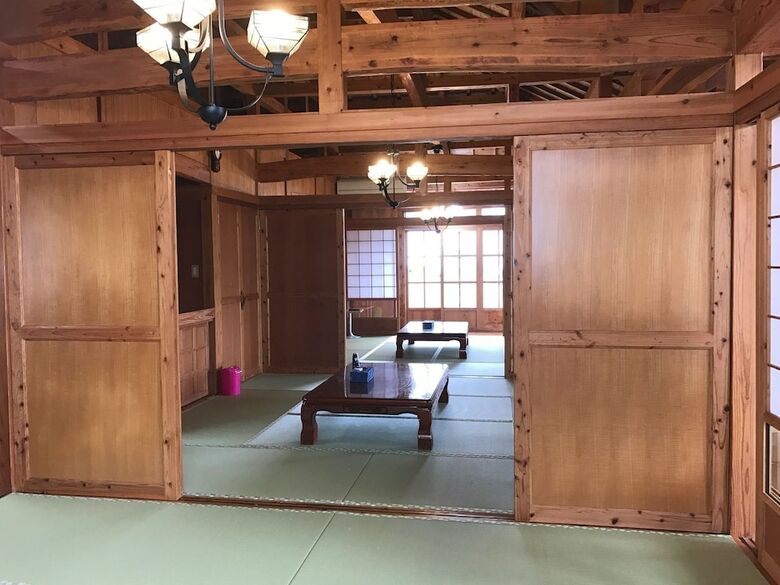 Traditional Villa Kin Shibiranka