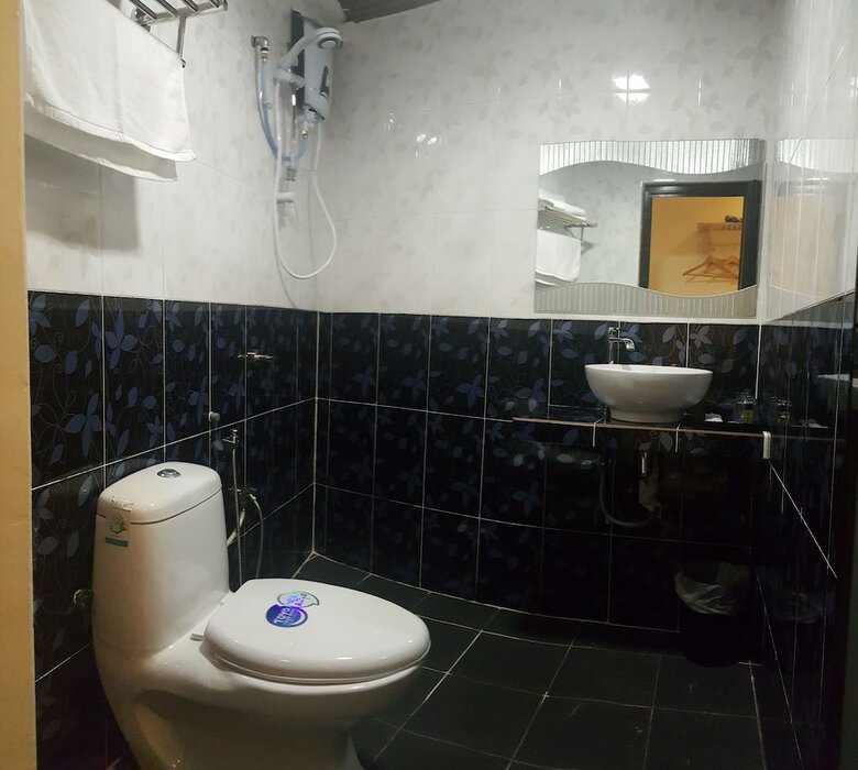 Hotel Al-safina Kijal Beach Resort