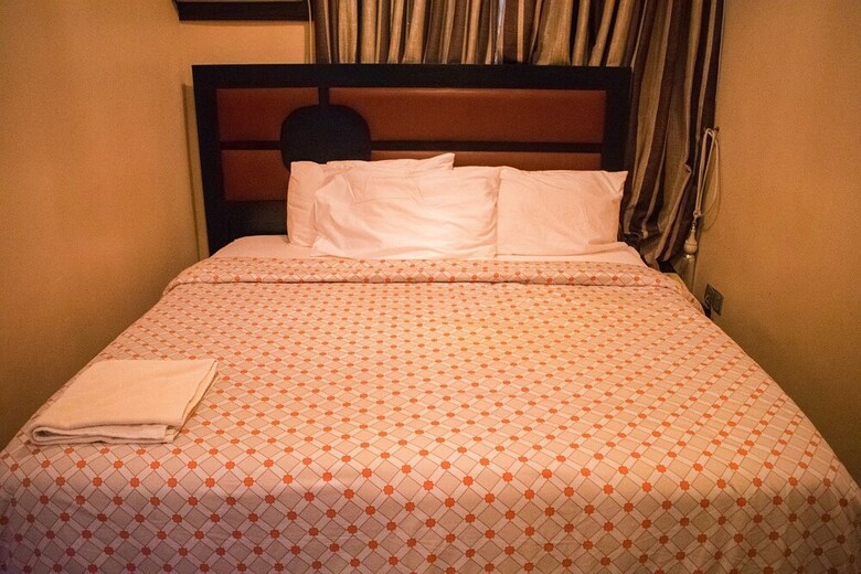 Maidaville Hotel And Suites