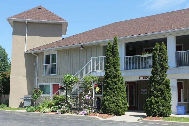 Hotel Saga Resort