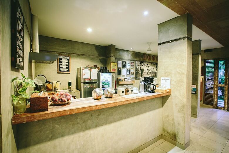 Hostal Lokal Bali Hostel
