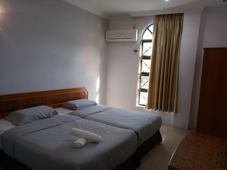 Sherwinton Hotel