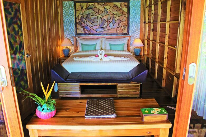 Hotel Phi Phi Phu Chalet Resort