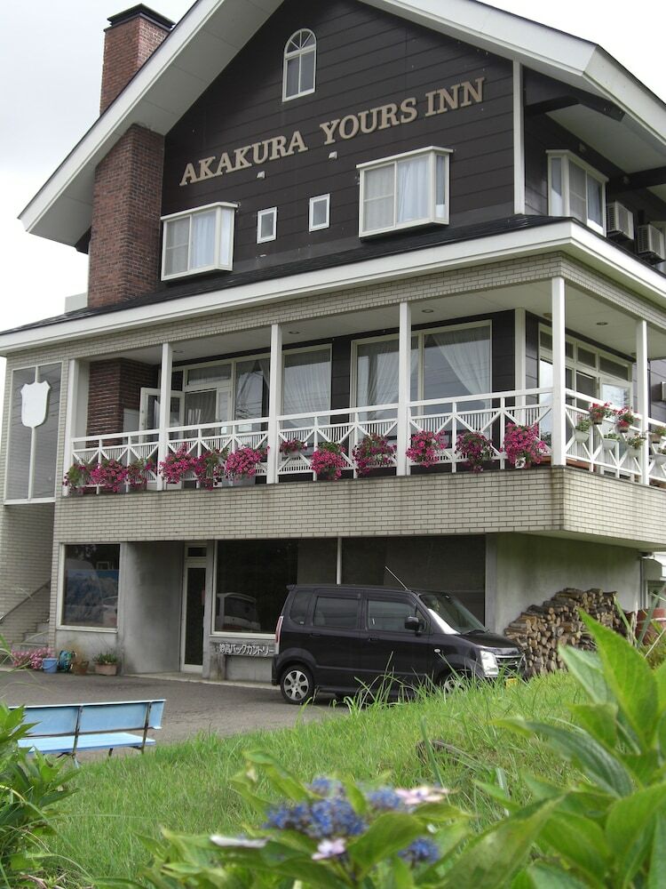 Hotel Akakura Yours Inn