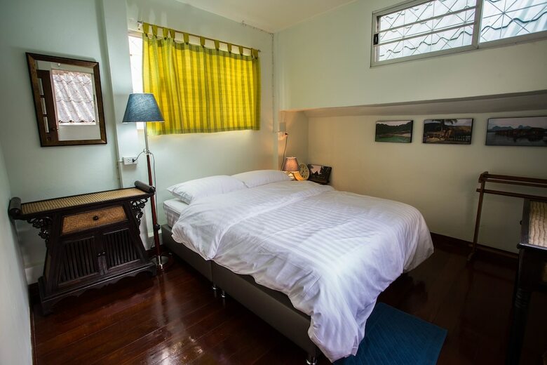 Hostal Baan Gaysorn Hostel
