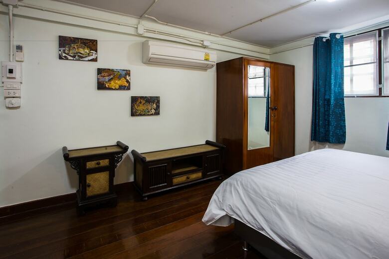 Hostal Baan Gaysorn Hostel
