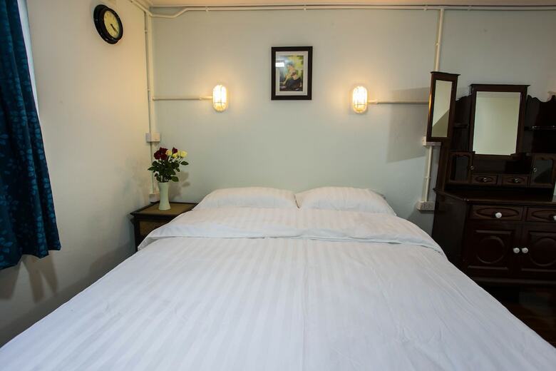 Hostal Baan Gaysorn Hostel