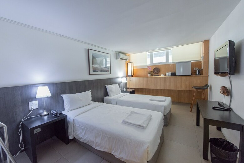 Hotel Escape At Sathorn Terrace