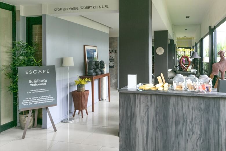 Hotel Escape At Sathorn Terrace