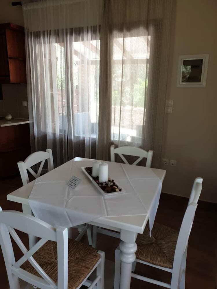 Apartamentos Symmetron Suites