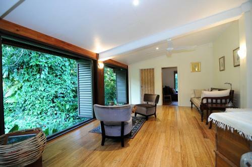 Cow Bay Homestay B&B