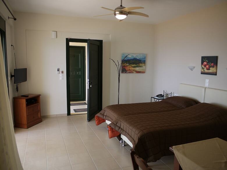 Portela Apartments Kastri
